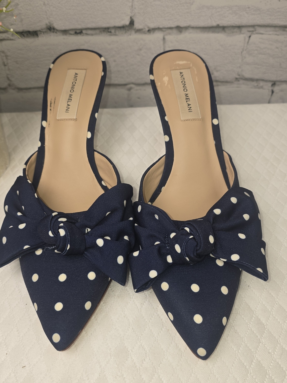 ANTONIO MELANI Navy with White Polka Dot Bow Pointed-Toe Mule Heels WOMENS 9 - Picture 6 of 11